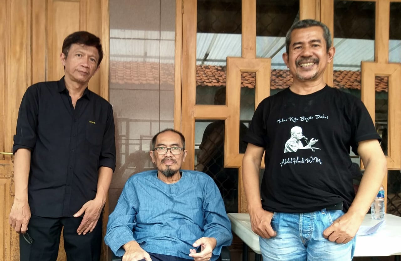 Ketua Dewan Etik SWI Isson Khairul (kanan), Ahli Hukum Pers Kamsul Hasan (tengah) dan Sekjen SWI Herry Budiman (kiri) usai diskusi tentang Perpres Publisher Right.